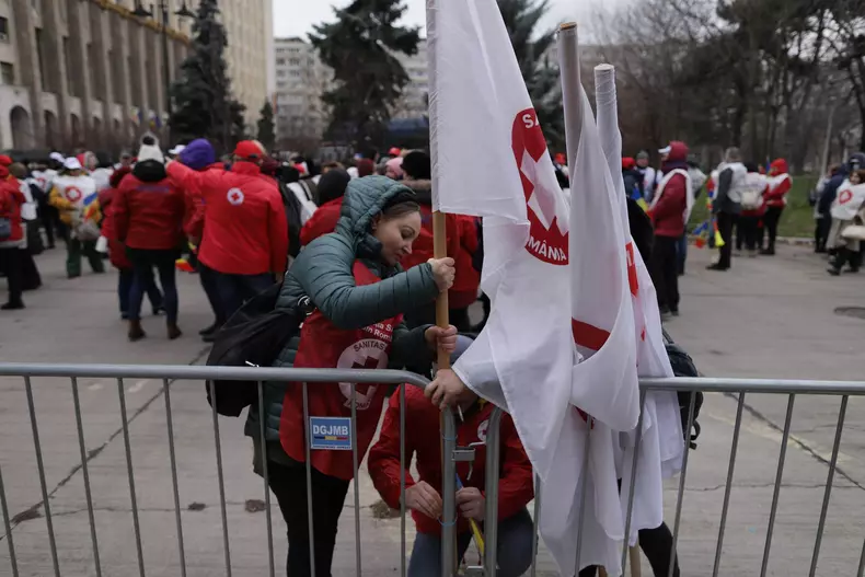 protest-sanitas-ministerul-transporturilor-10