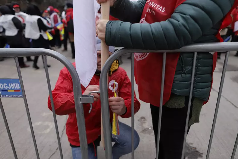 protest-sanitas-ministerul-transporturilor-6