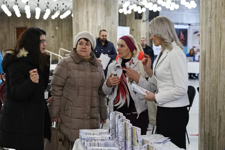 Refugiate din Ucraina, la standul Ministerului Educației