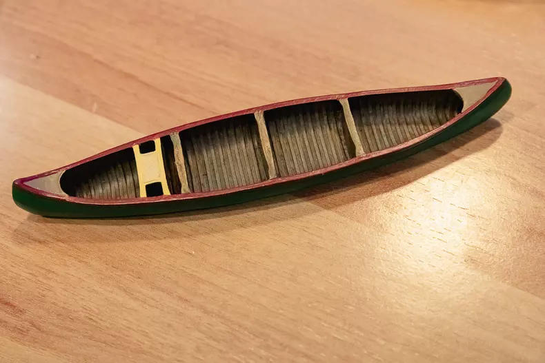 5--canoia-in-miniatura-a-lui-ivan-patzaichin-autograf-site-