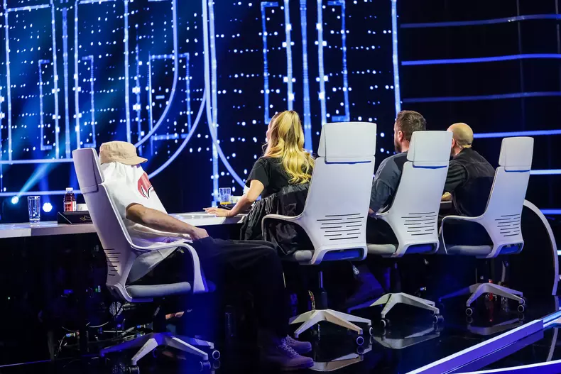 cheloo-joker-delia-si-nelu-cortea-episod-6-iumor