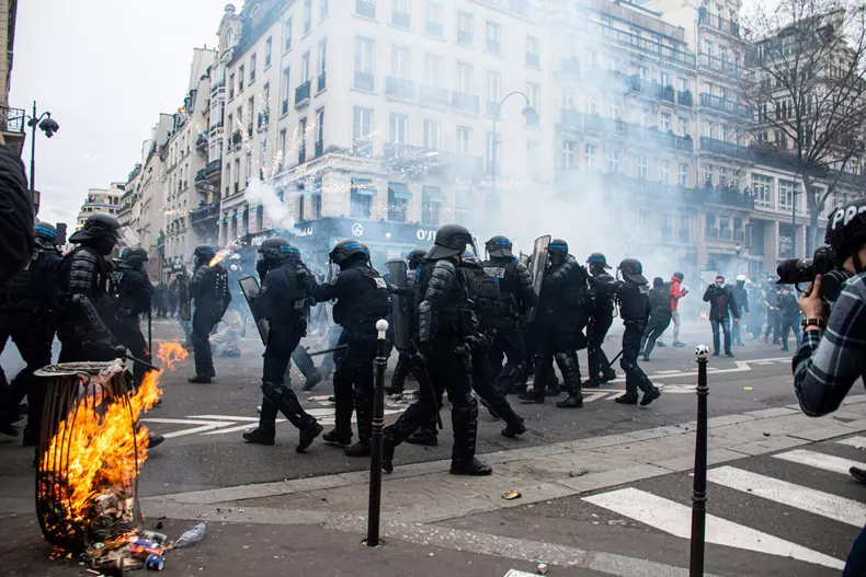 Clashes Erupt During Pension Protest - Paris