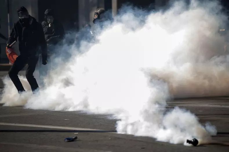 Greek unions call for 24-hour public sector strike following deadly train crash