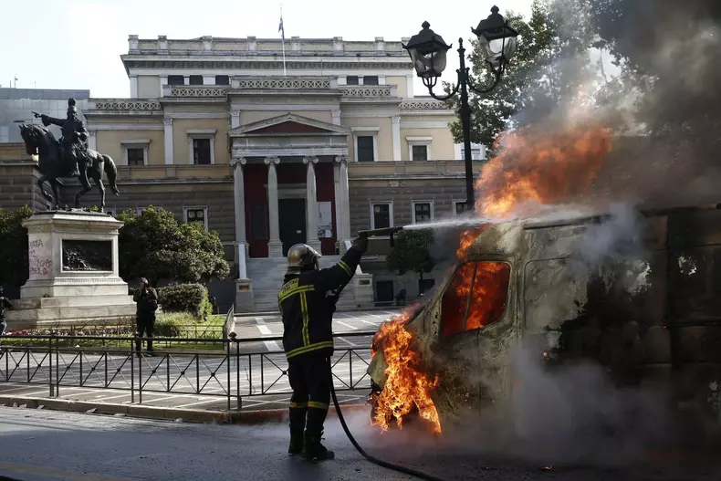 Greek unions call for 24-hour public sector strike following deadly train crash