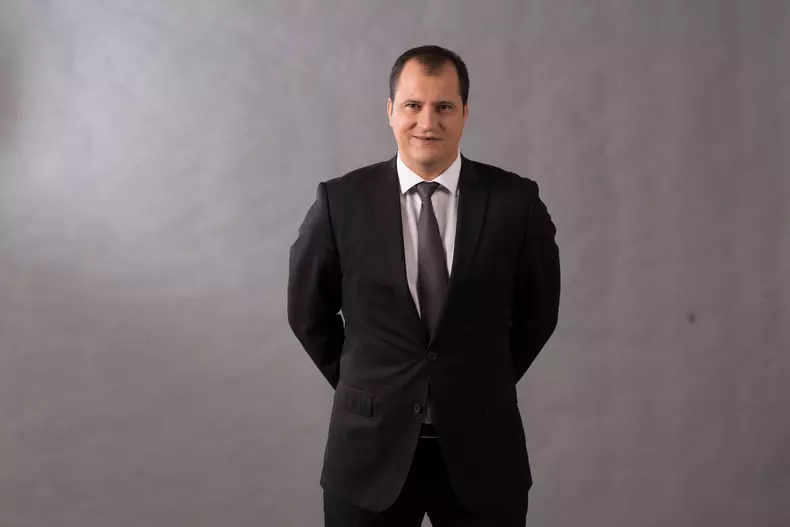 serban-huidu-revine-cronica-carcotasilor-3