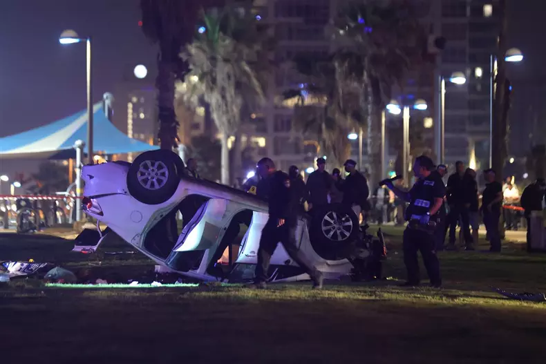 Shooting and ramming attacks in Tel Aviv