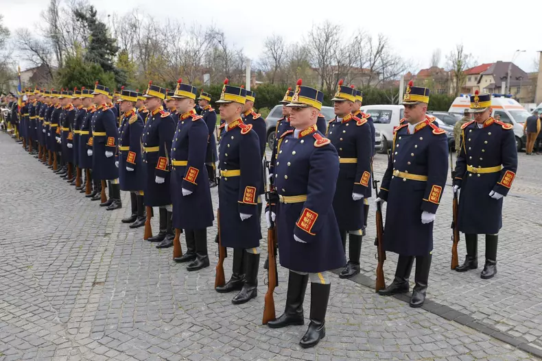 33974815910161904126923317184251810496447758n