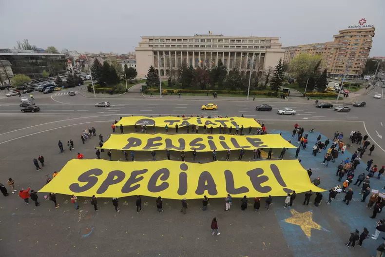 3400946046108245910688878862341572280660314n