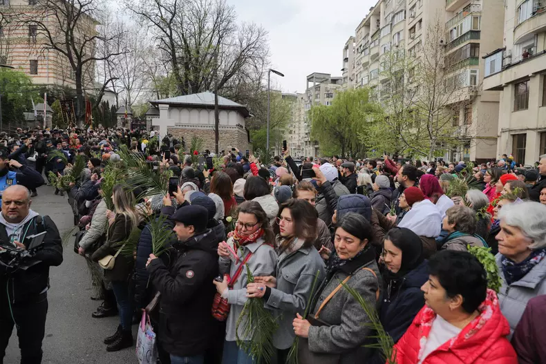 34009798819133784256885879086722566203662016n