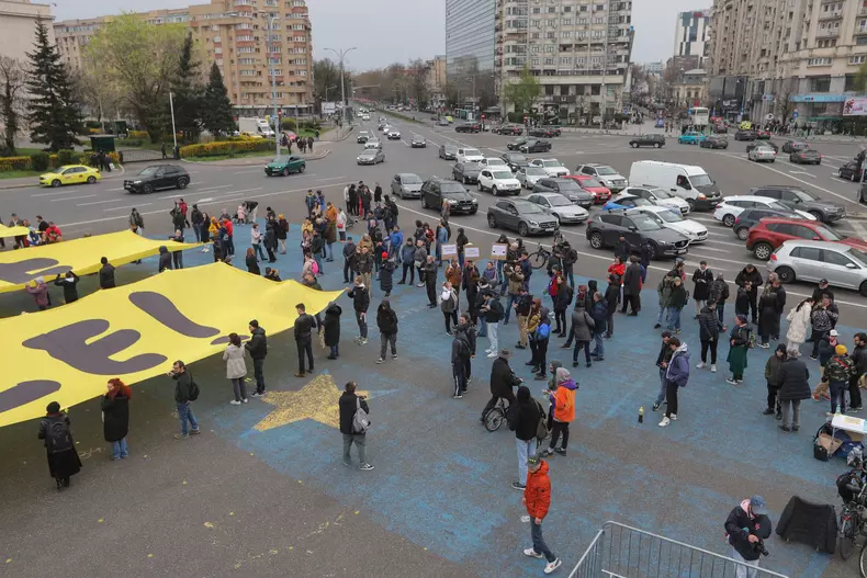 34013530416667137504535876939084339059958432n