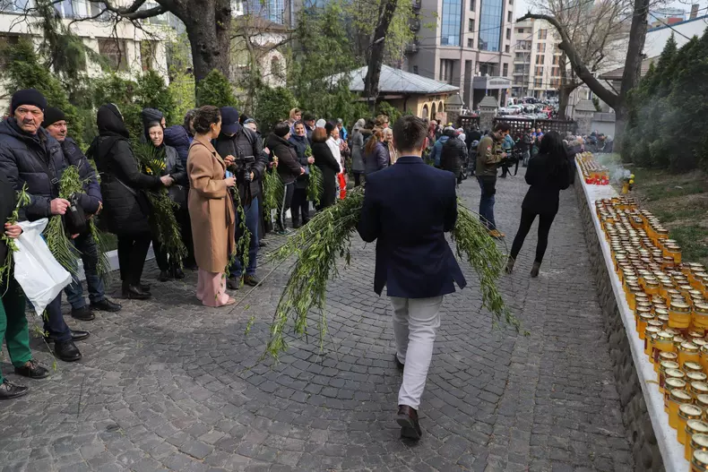 34018535415863127718660848942002640958248571n