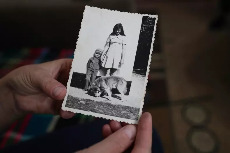 Fotografie din copilăria lui Iulian Gherguț