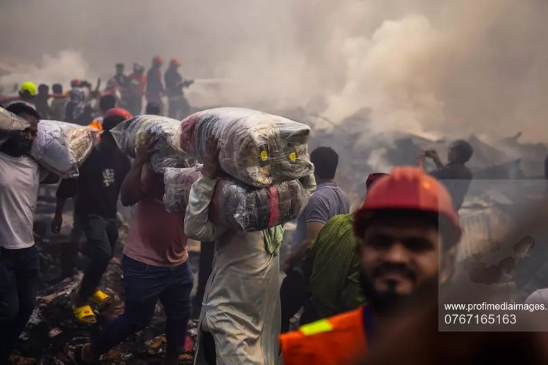 Fire broke out at Bangabazar Market in Dhaka, Bangladesh - 04 Apr 2023