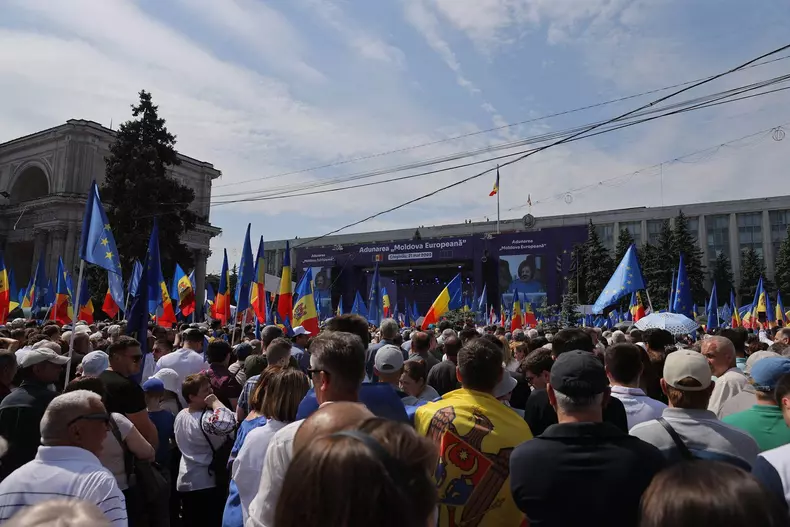 348366109_194975500147684_2173335457057496400_n