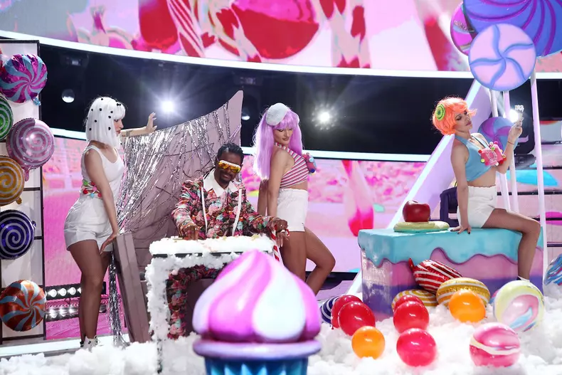 adda-si-radu-bucalae-te-cunosc-de-undeva-1-1