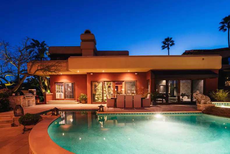 Tommy Lee Jones vend sa villa à Los Angeles pour 3.6 millions de dollars