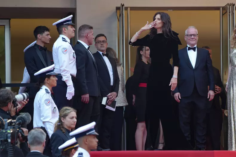CELEBRITES : 76 ème festival de Cannes - Red Carpet du film Jeanne du Barry - Cérémonie d’ouverture - Cannes - 16/05/2023