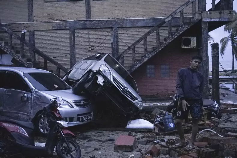Tsunami  in Indonesia