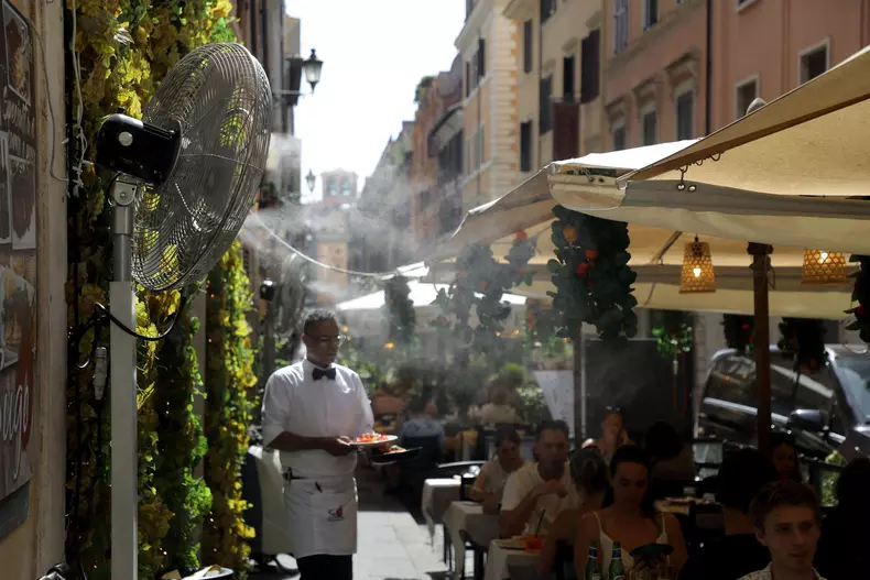 Prolonged heatwave in Italy