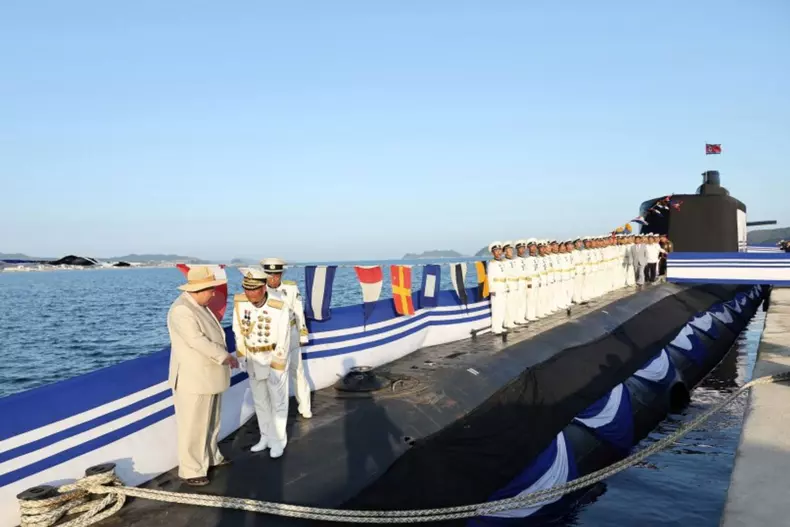 Kim Jong Un reveals nuclear attack submarine