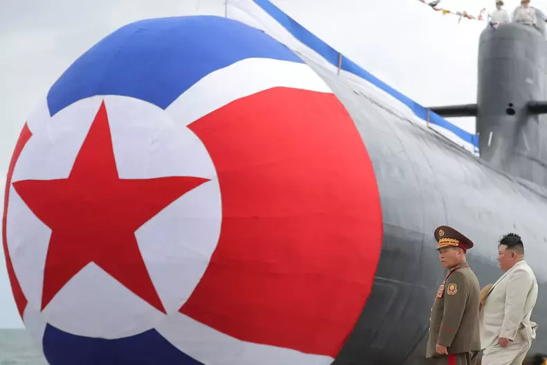 Kim Jong Un reveals nuclear attack submarine
