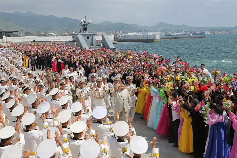 Kim Jong Un reveals nuclear attack submarine