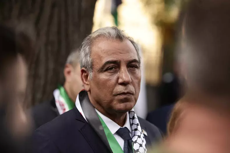 3941178926264005427975831418180761008223136n