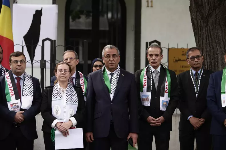 39437320313739799235148095095237234558239216n