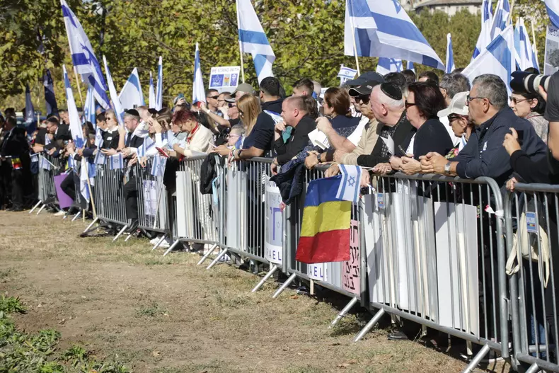 whatsapp-image-2023-10-12-at-15-08-28