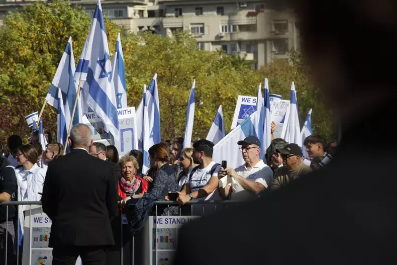 whatsapp-image-2023-10-12-at-15-08-33-1