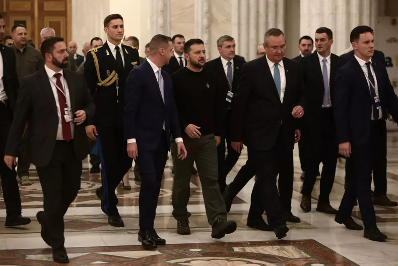 zelenski-ciuca-simonis-f