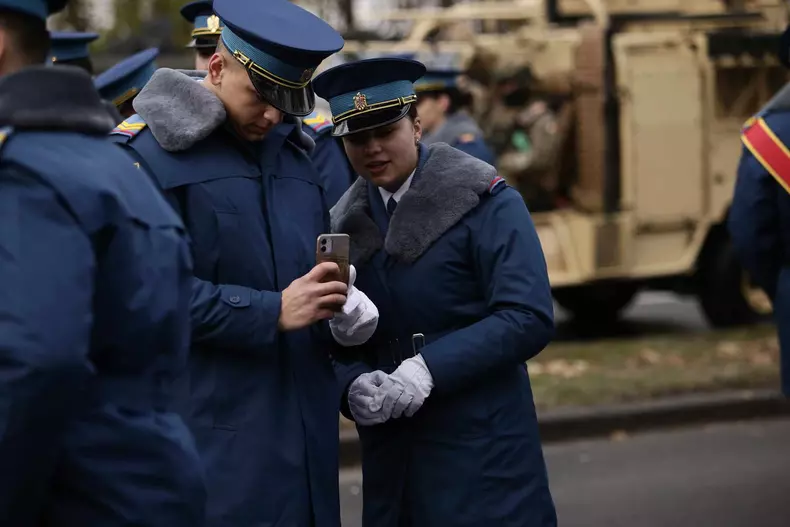 repetitii-parada-militara-1-decembrie-2023-1