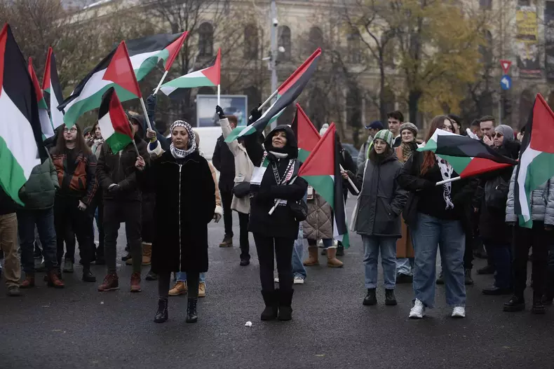 40598572415811886092986197865956933761854711n