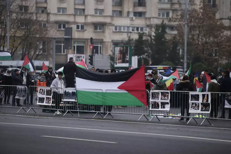 4063781793538112939176234702018906543174211n