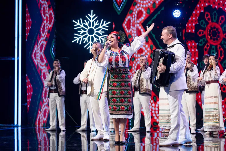 andra-si-fratii-advahov