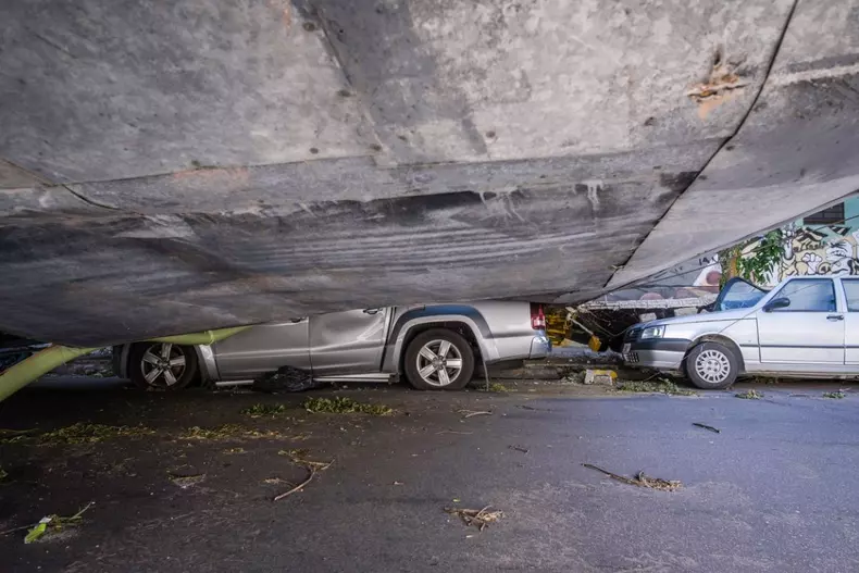 A storm in Argentina left 13 dead in the outskirts of Buenos Aires. Bahía Blanca: In the photo taken on December 17, 202