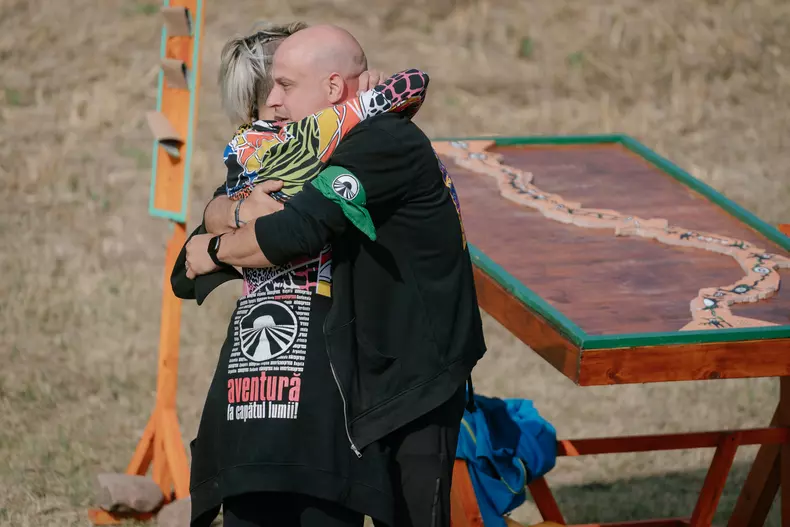 vlad-si-giulia-au-luat-amuleta