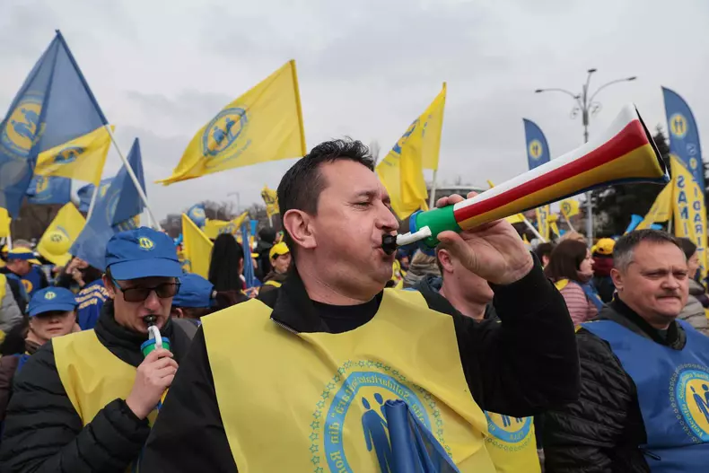 43124944614485948160844081346693327272281601n