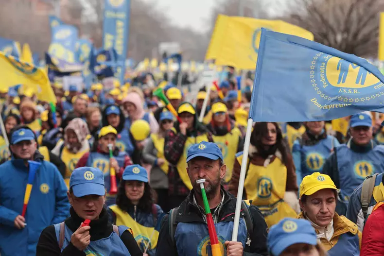 43130007611184593526228806007906005232673985n