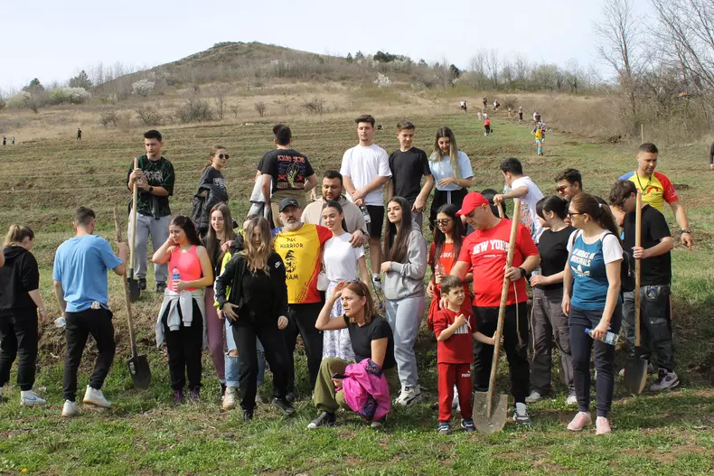 ferma7-cornel-si-voluntarii