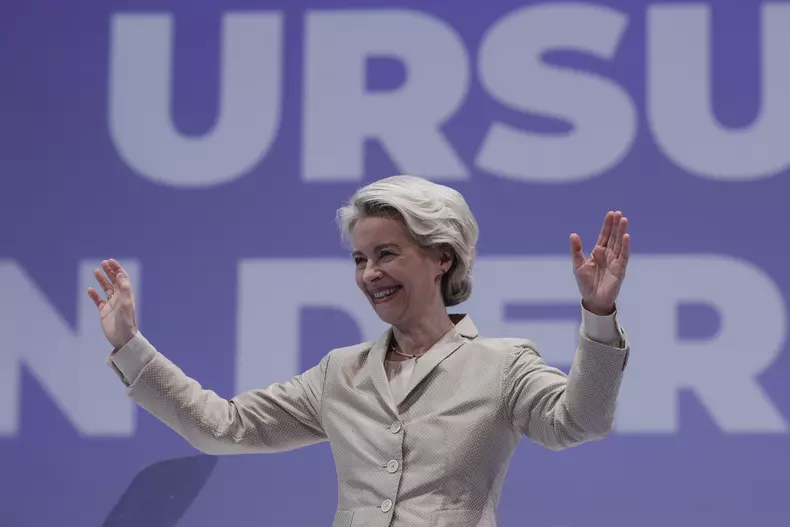 instantfinalppeursula00inquamphotosoctavganea