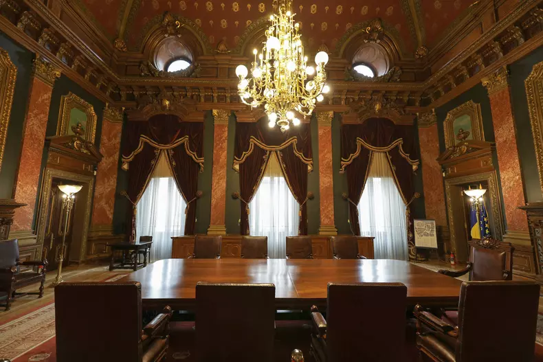 sala-consiliului-de-administratie-04