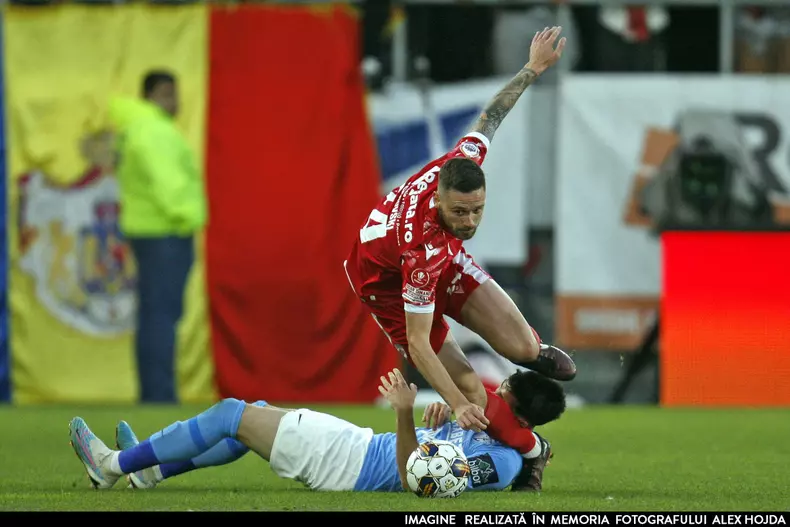 IN_MEMORIAM_ALEX_HOJDA_02