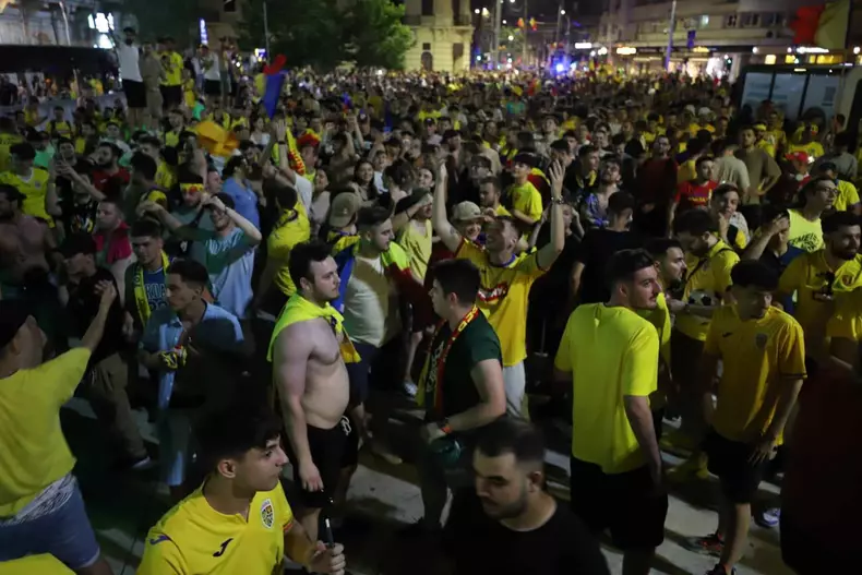 44845805286302167436599592128998198311859209n