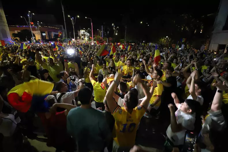 44881519411319216580978725225747490838090300n