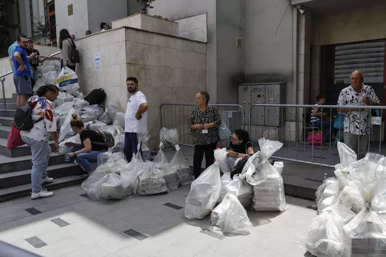 instantbes1alegeri044inquamphotosoctavganea