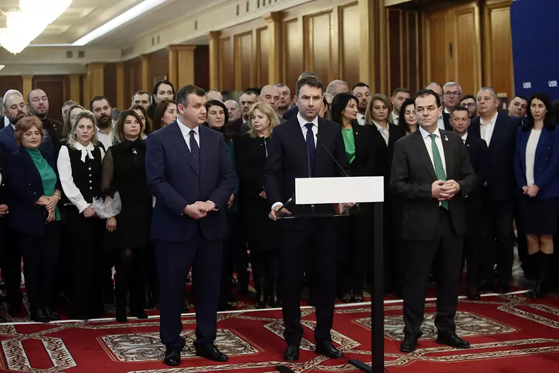 mitus-drula-orban-si-tomac-alianta-de-dreapta-unita-18-decembrie-7