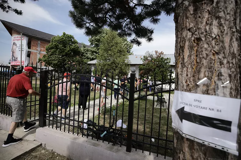 mitus-vot-belciugatele-39