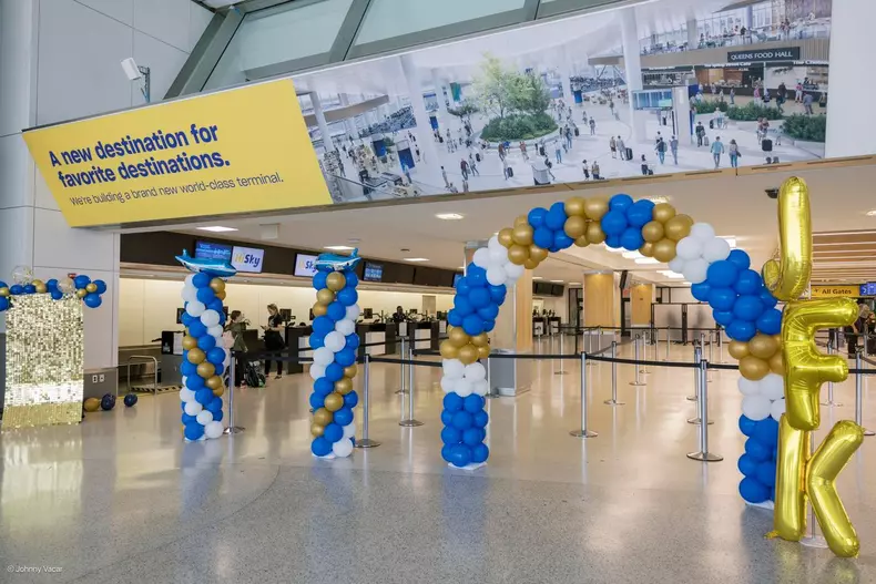prima-cursa-avion-directa-romania-sua-bucuresti-new-york-hisky-4