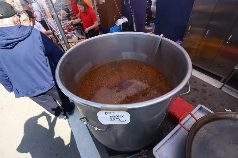 cazanul-de-1.5toje-bors-pescaresc-3.000-de-portii